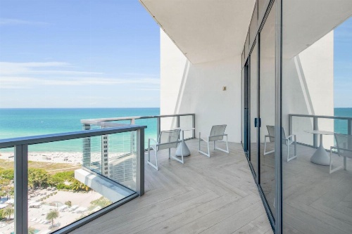 W South Beach image 17