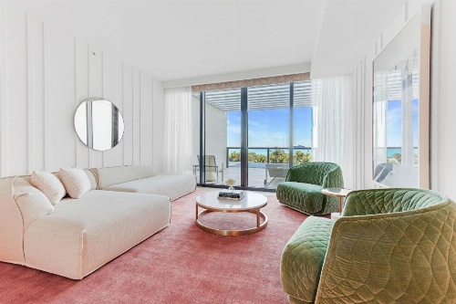 W South Beach image 35