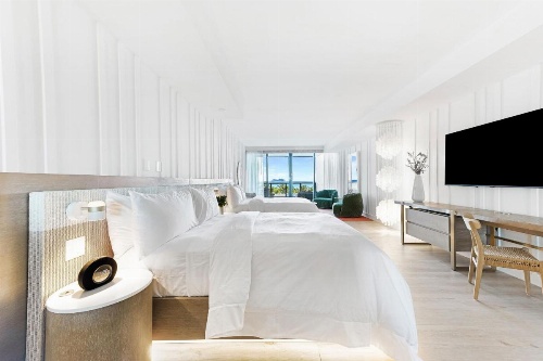 W South Beach image 38